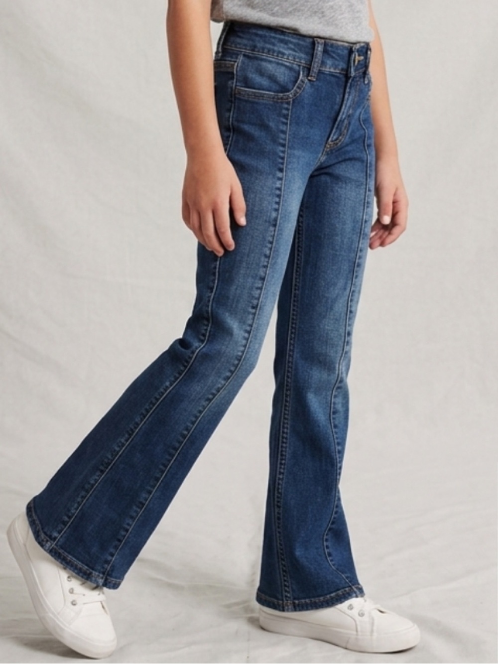 abercrombie kids Girls Dark Blue Flared Jeans - school - 9/10 - wardrobe staple